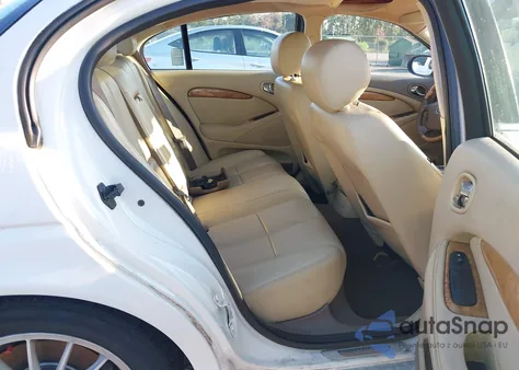 2006 Jaguar S-Type 3.0L V6 from USA, damaged, VIN SAJWA01A36FN52663